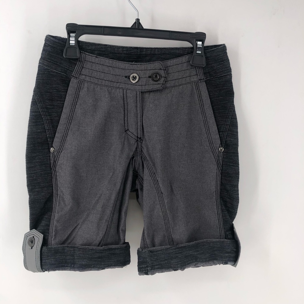 Lululemon shorts ride on roll up athletic size 2